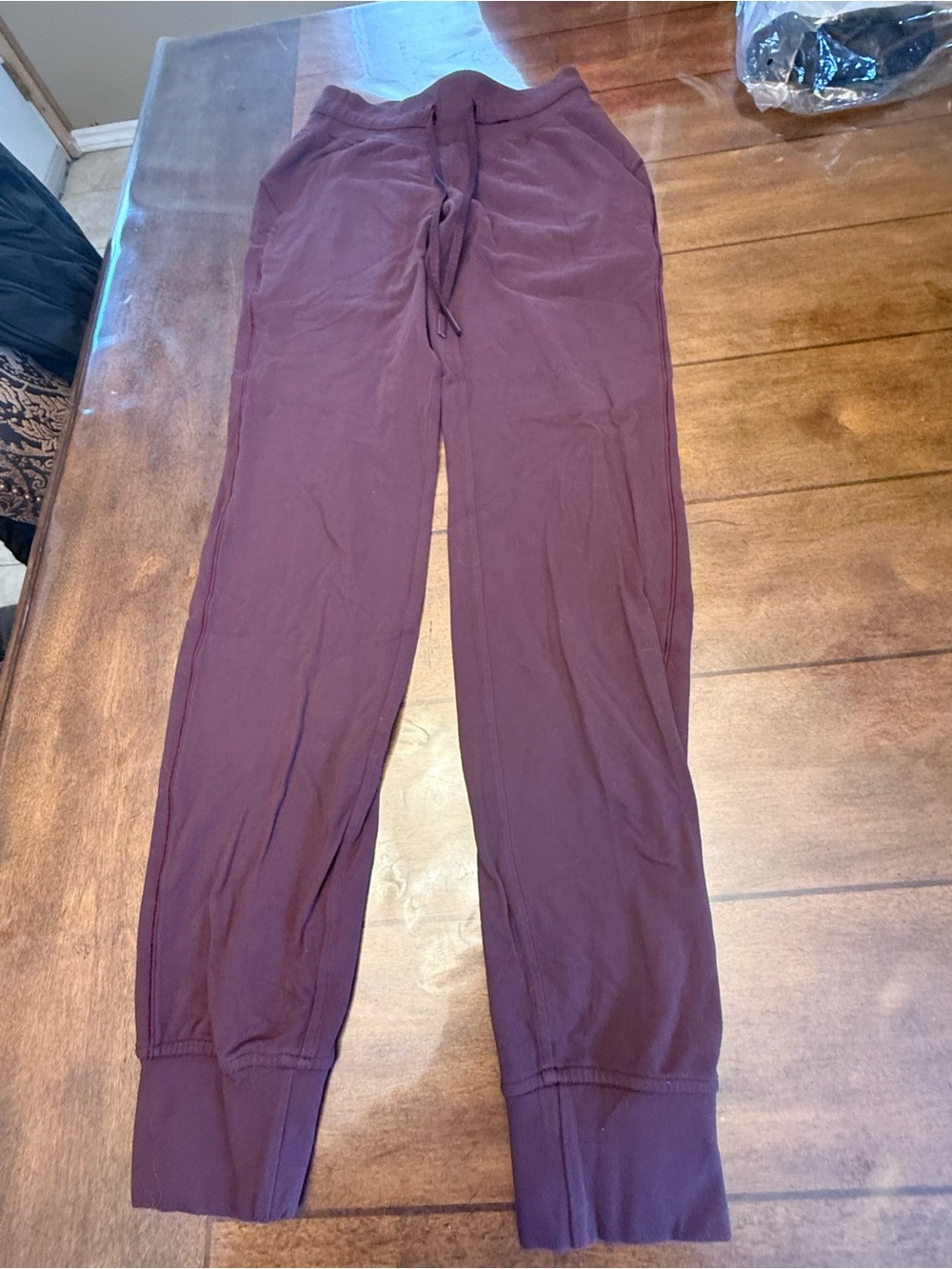 Lululemon Ready to Rulu Pant 29inch Joggers in Cassis rating 7/10